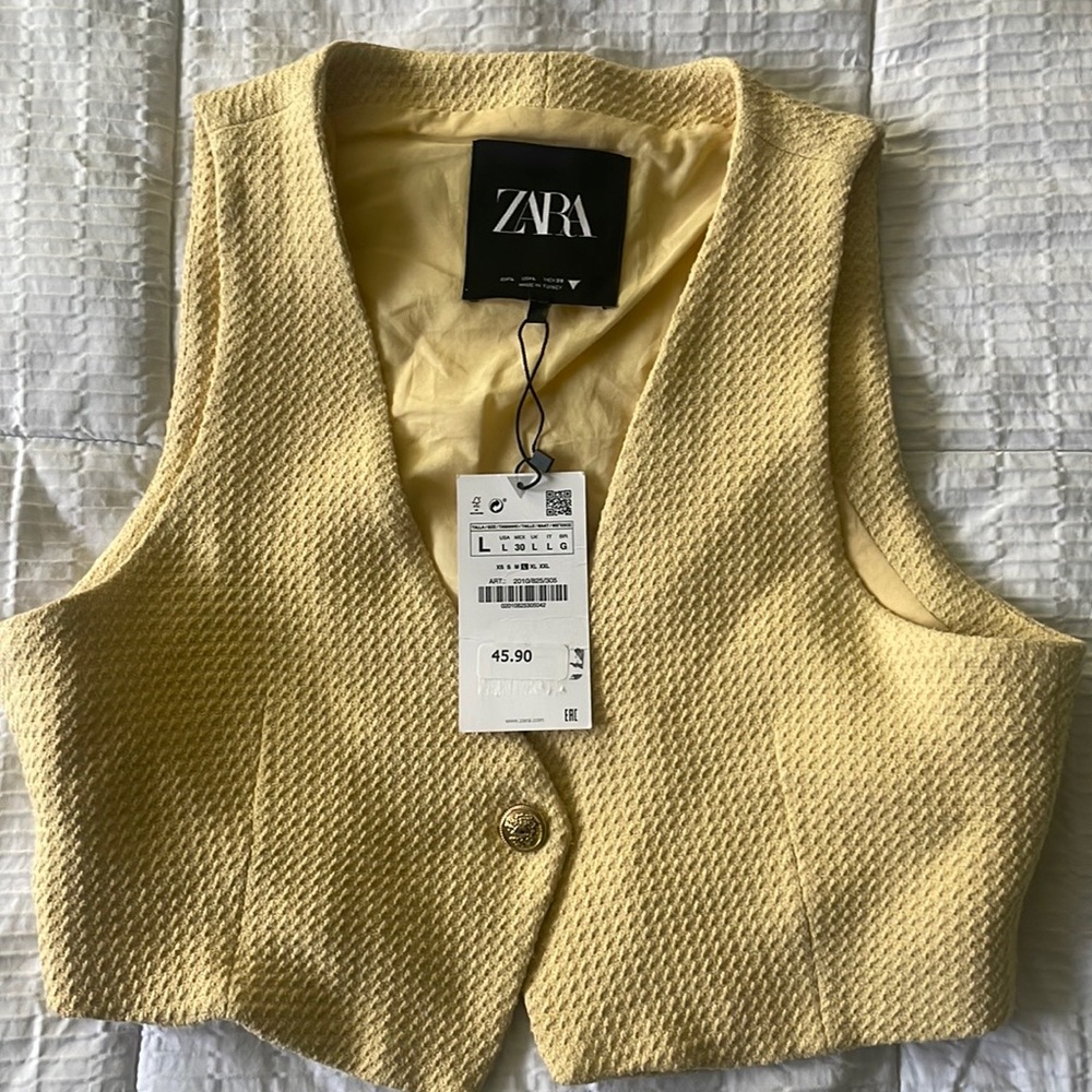 Brand New Yellow Zara Vest Size Large